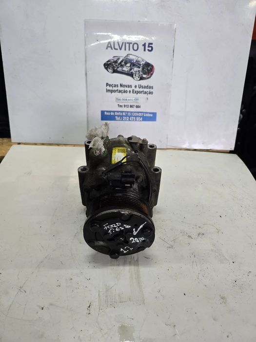 Compressor de AC / ar condicionado Ford Fiesta 1.2  2010