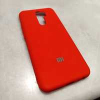 Продам Яскраво-червоний чехол на Xiaomi Redmi 9