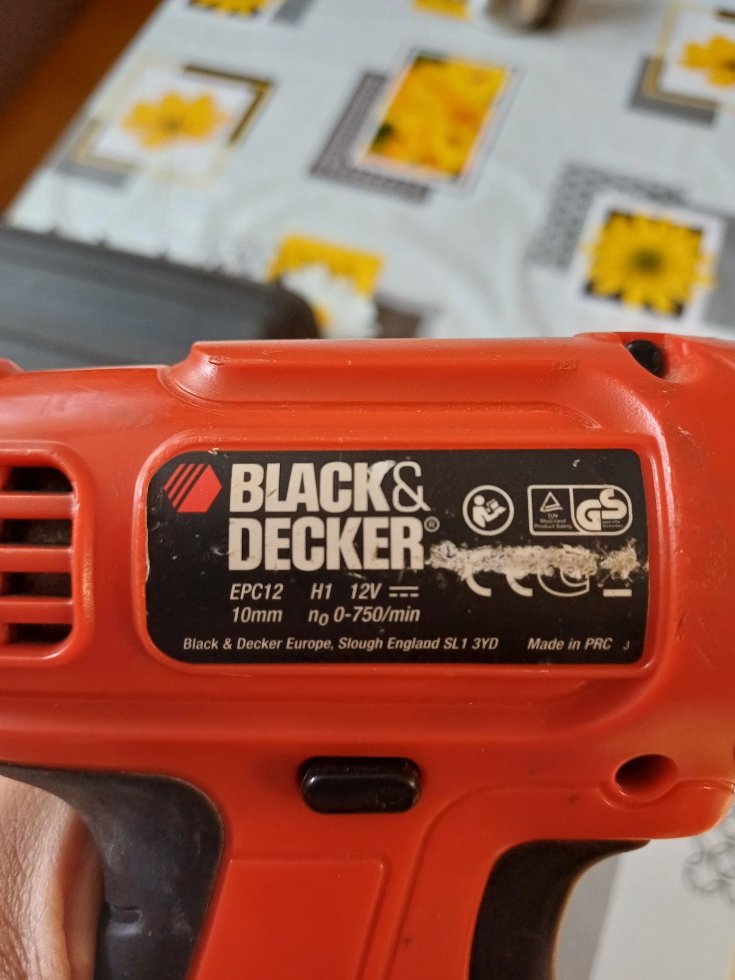Wkrętarka akumlatorowa Black&Decker 12V