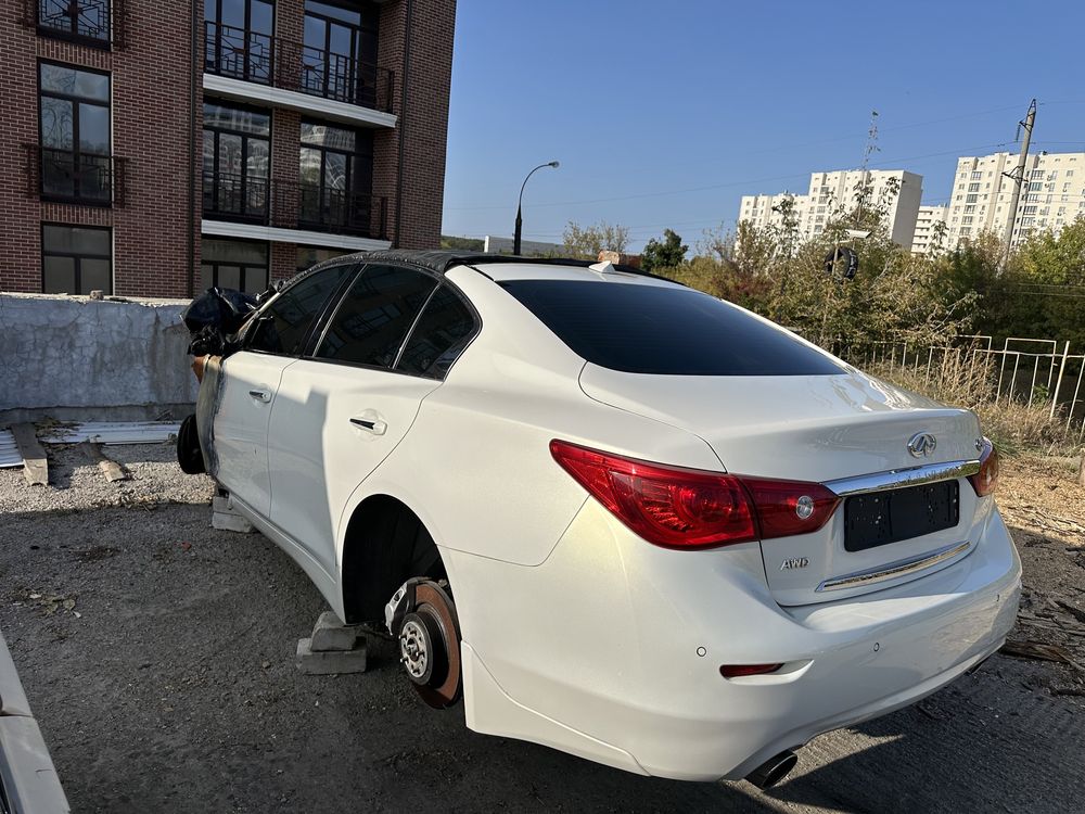 Продам Infiniti q50