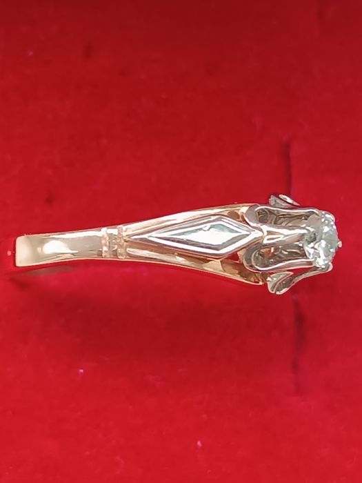 Каблучка золото срср солітер заручини  з діамантом 0,16ct  3,21г р.18