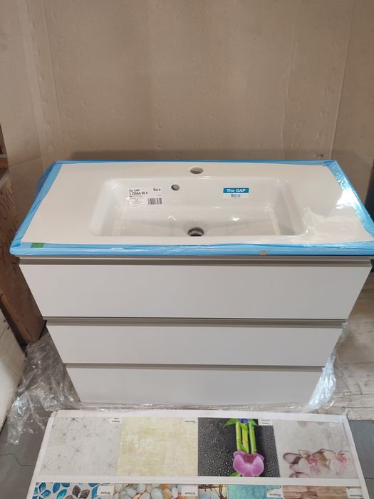 Нова тумба з раковиною Roca