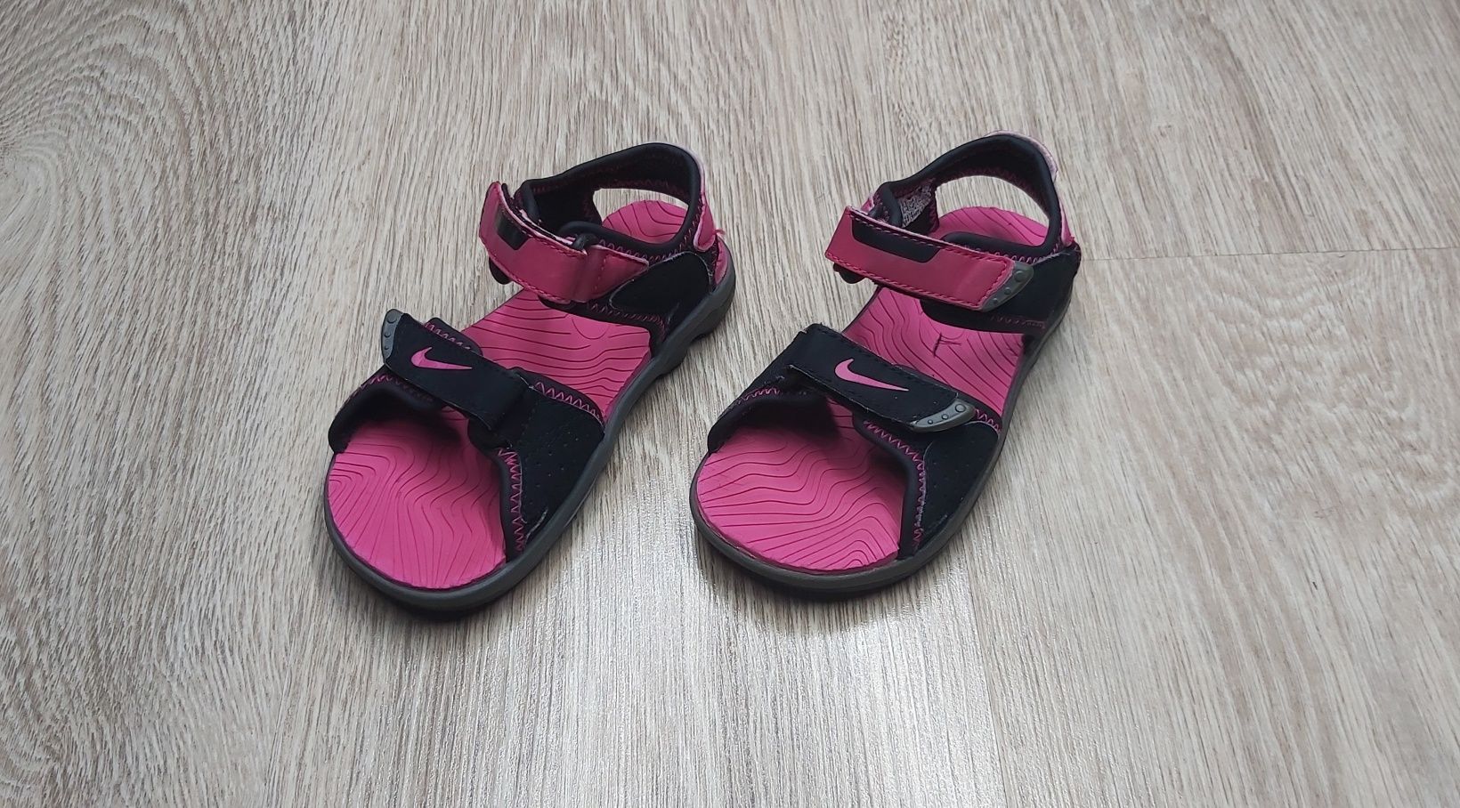 Nike sandały sandałki eu 23.5 cm 16 (15)

Super sandałki zapinane na t
