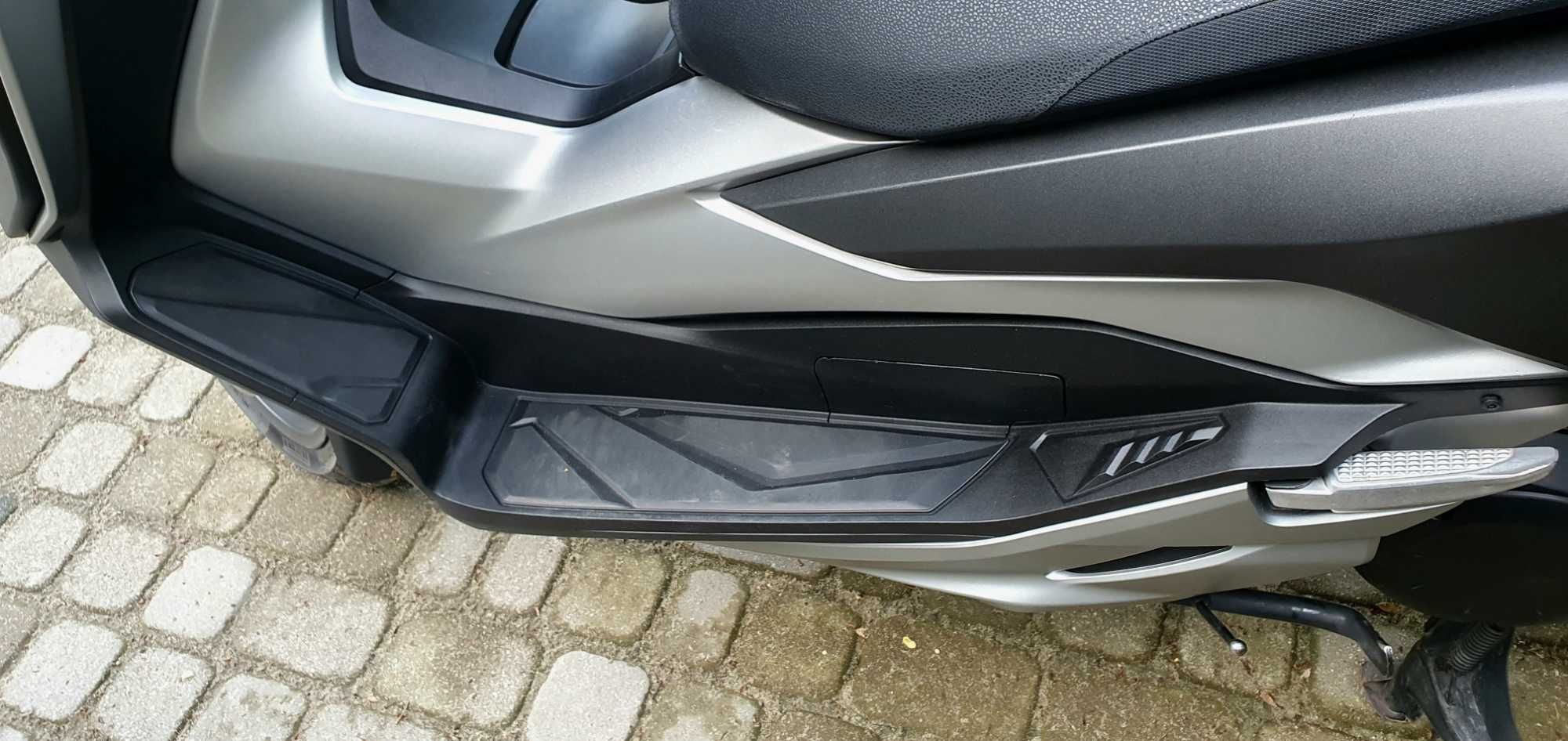 Honda NSS Forza 300