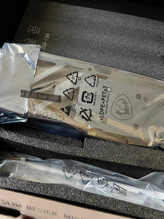 Відеокарта MSI GeForce RTX 4060 Ti GAMING SLIM WHITE