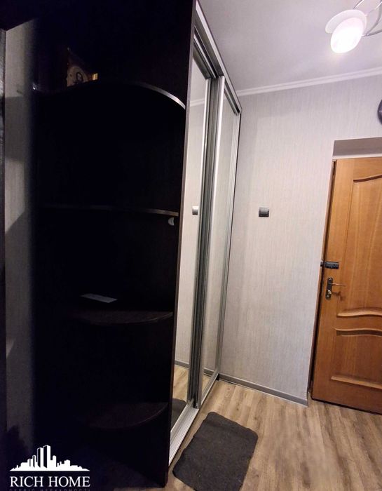 вул. Володимирівська. Міні 2к квартира з ремонтом. Терміновий продаж