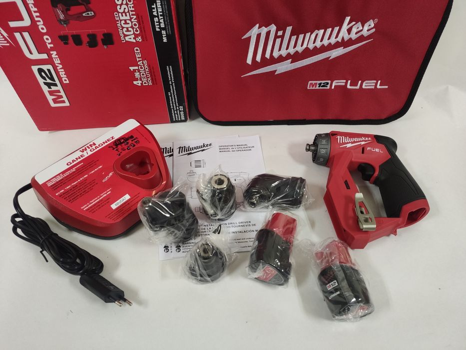 Оригінальний дриль шуруповерт зі змінними патронами Milwaukee 2505-22