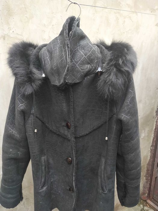 Натуральная дублёнка чёрного цвета для девочек