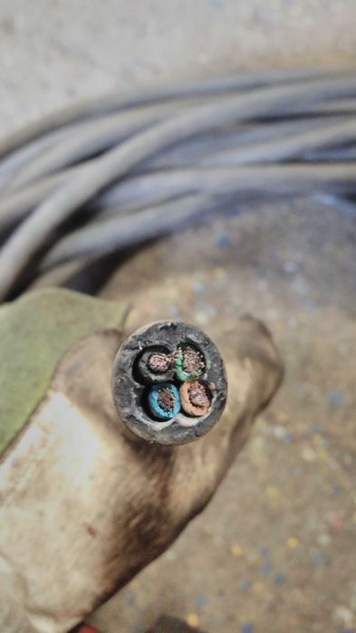 Przewód siłowy 4 żyły miękki, 4 x 2,5mm 4x(4,9mm2) 40mb