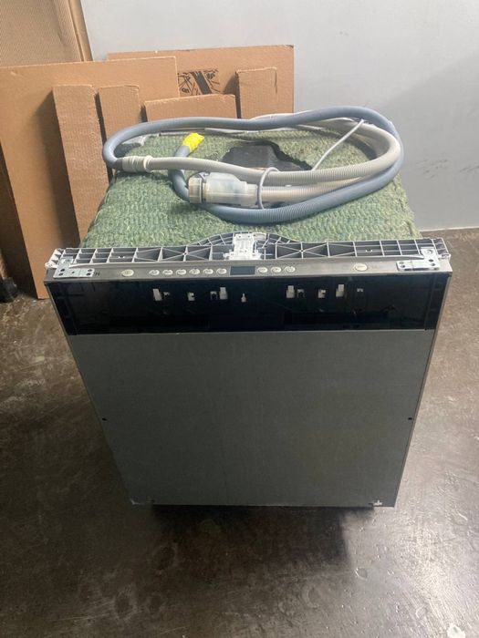 Посудомийна машина 60 см bosch майже нова посудомойная