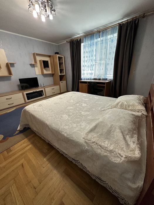 Оренда подобово Депутатська 6, м. Святошино--555.biz.ua