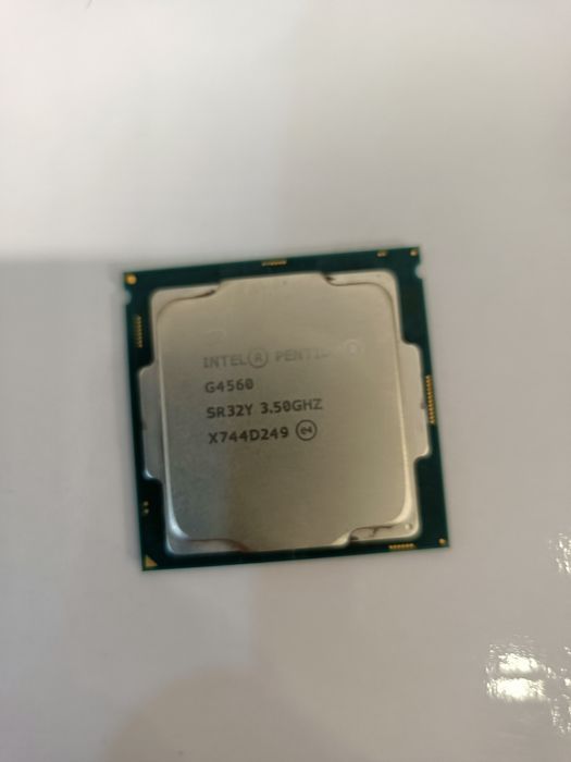 Intel Pentium G4560 (socket lga1151)