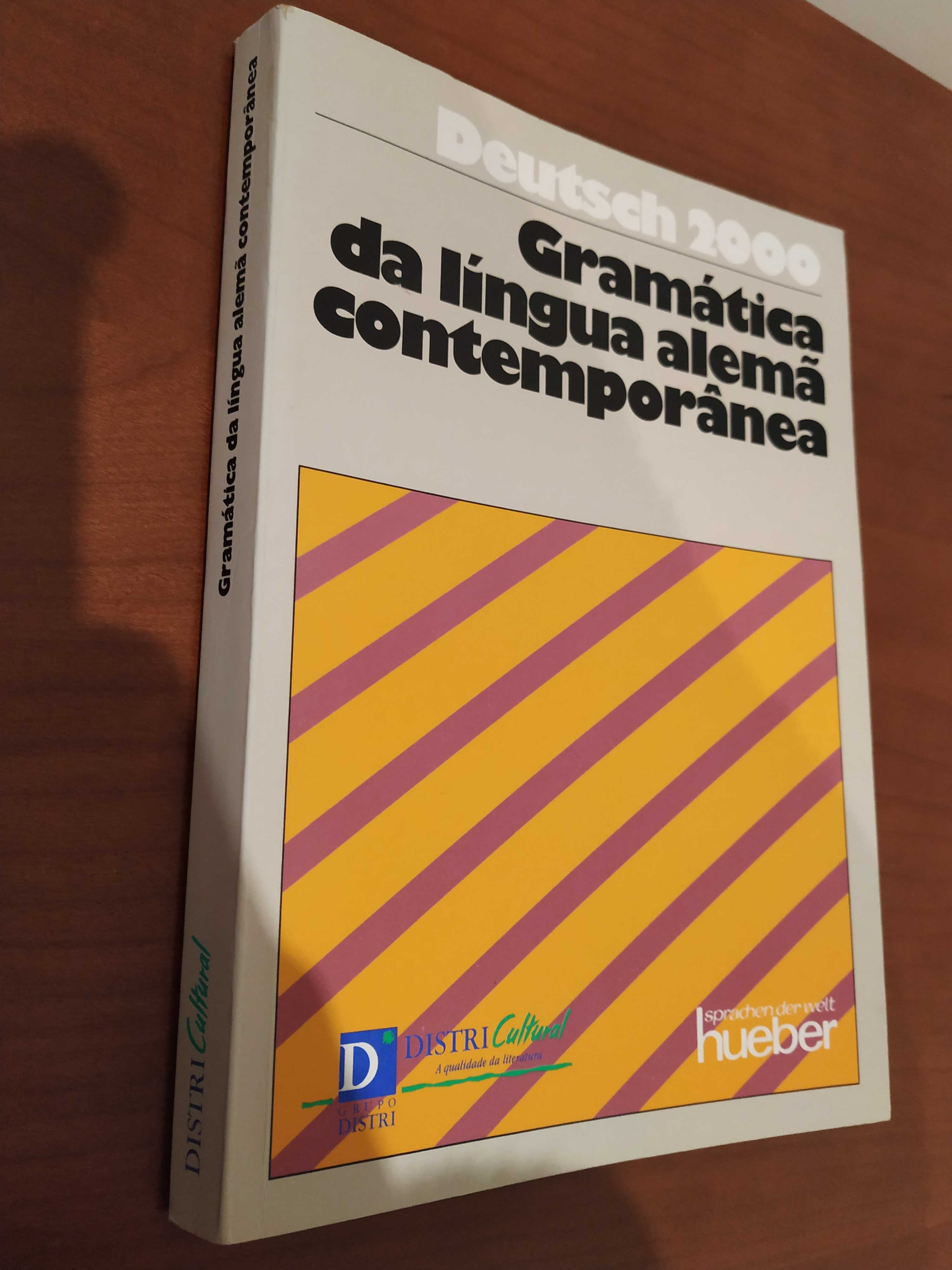 Livro "Gramática da língua alemã contemporânea"