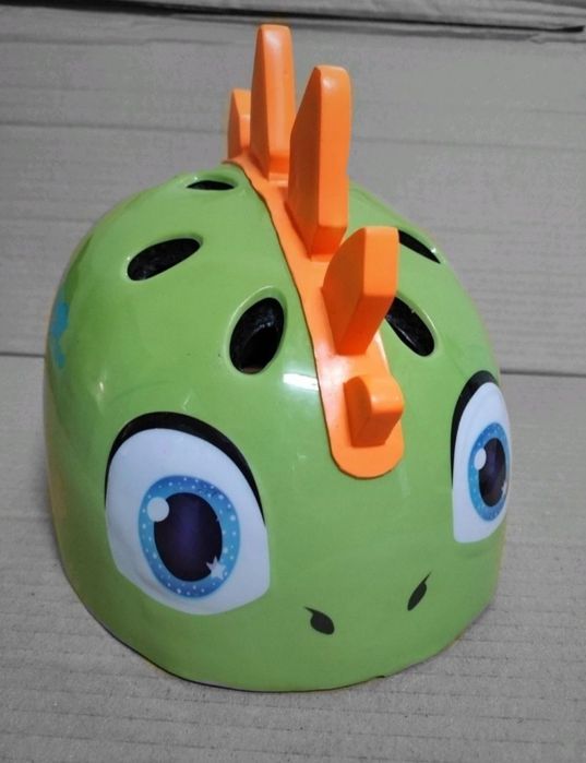 Capacete Dinossauro (novo)