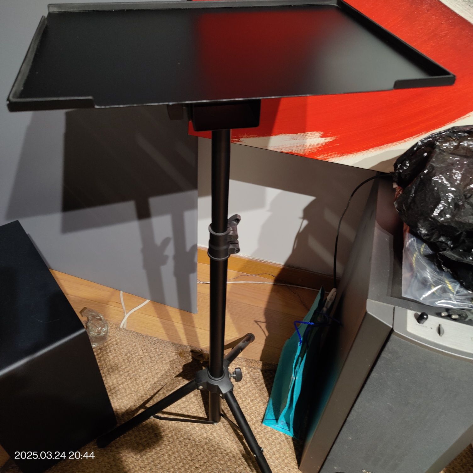 Tripé para projector