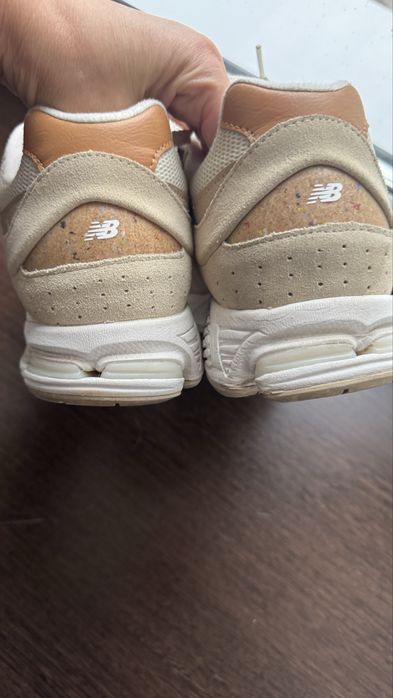 Кросівки New Balance 2002R
