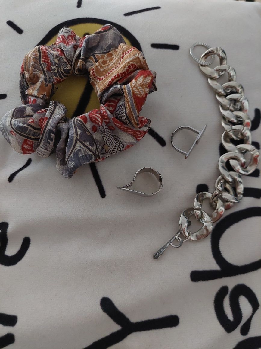 Gumka jedwabna, scrunchie, frotka
