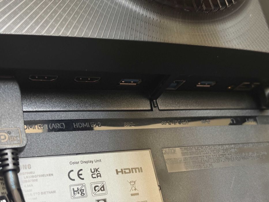 SAMSUNG ODDYSEY  g7 32 4k 144hz. Stan idealny.