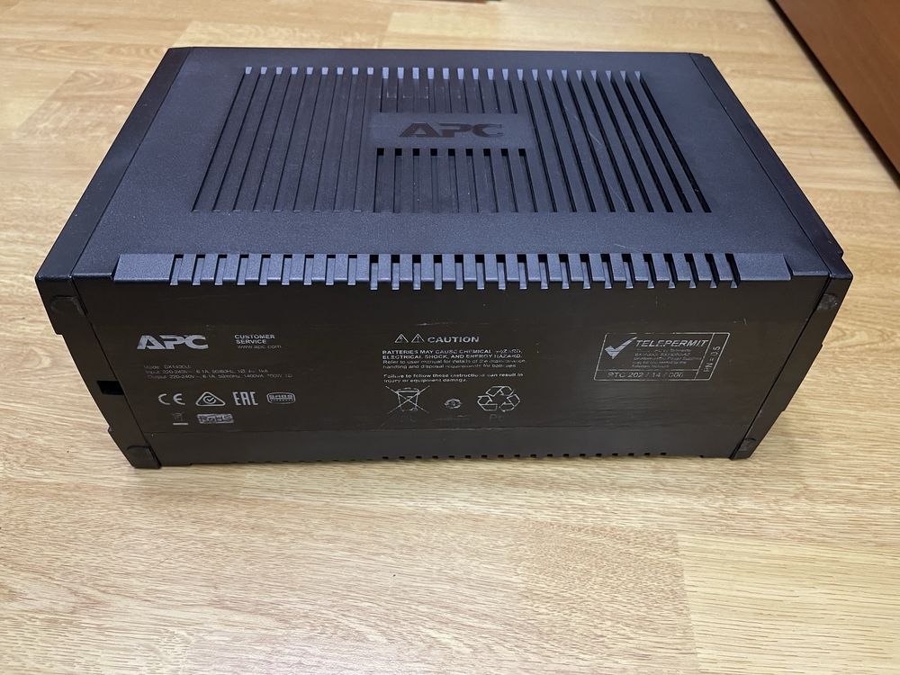 Apc Back-UPS 1400