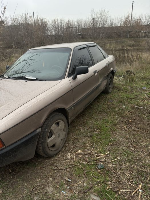 Продам AUDI 80 2.0 бензин