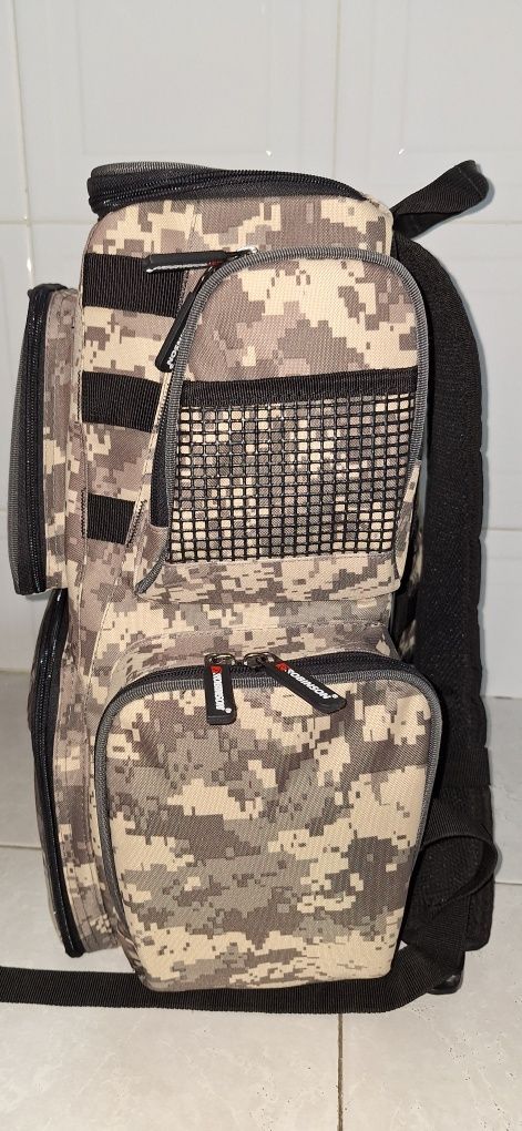 ROBINSON MOCHILA CAMO PREDATOR para todas atividades de pesca