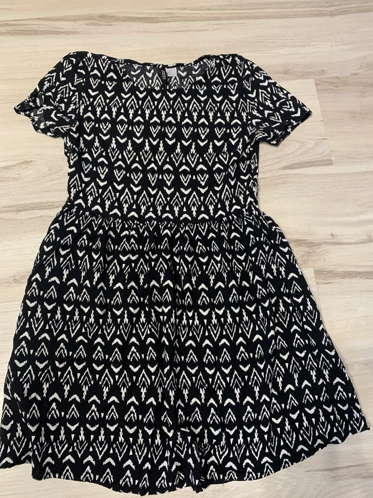 Sukienka H&M rozmiar z metki XS