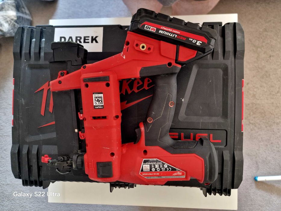 Milwaukee m18 fn18g