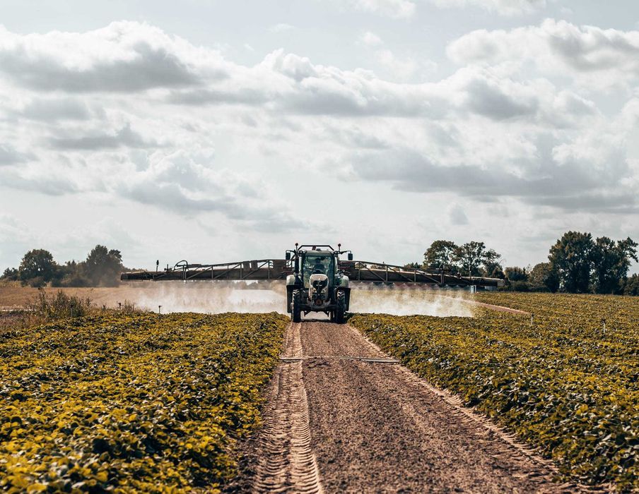 Wynajem ciągnika rolniczego Fendt/John Deere/Massey Ferguson
