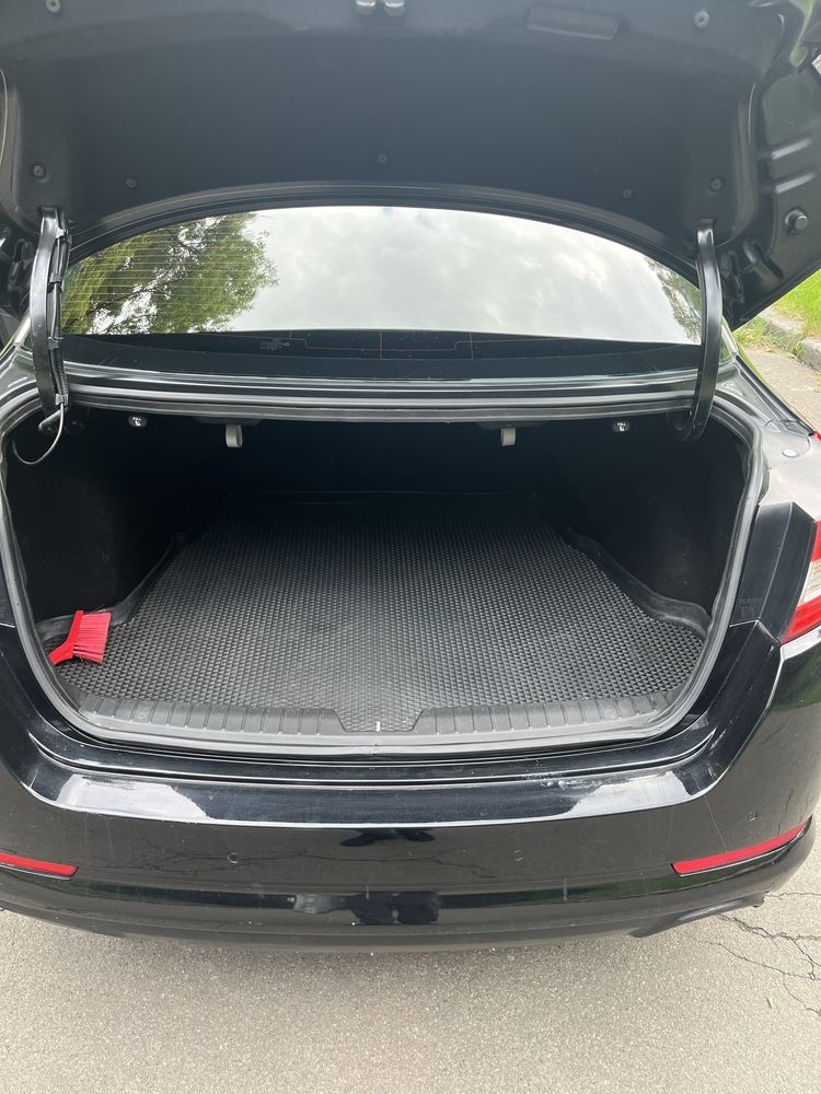 Продам Kia Optima 2011
