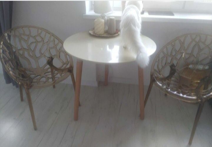 2 fajne stylowe krzesła azurowe