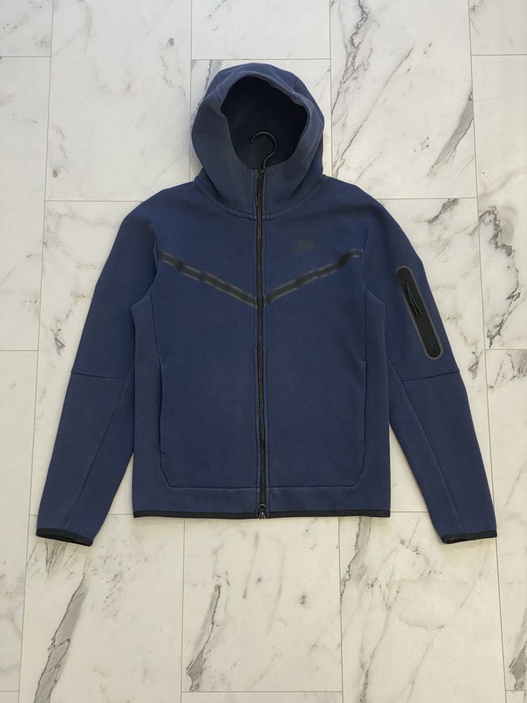 Зипка Nike tech fleece