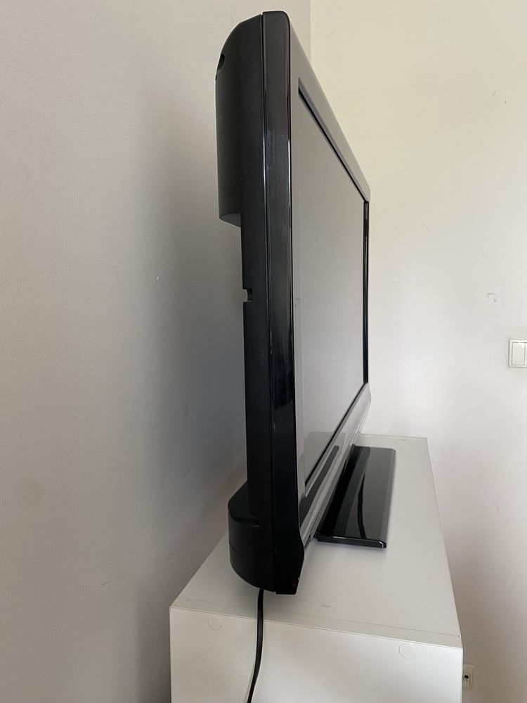 Telewizor SHARP LCD 32” | Pilot |