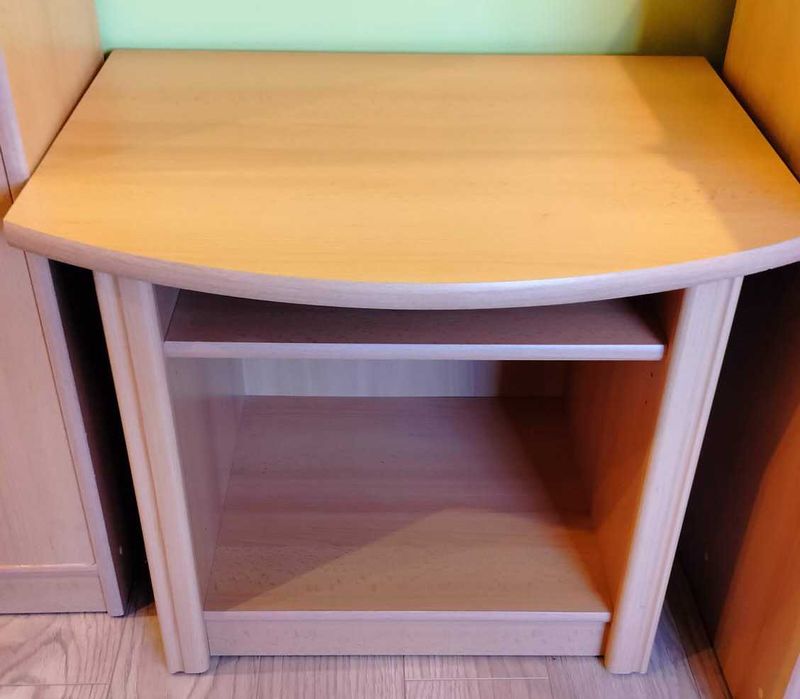 Komplet mebli pokojowych (7 elementów)