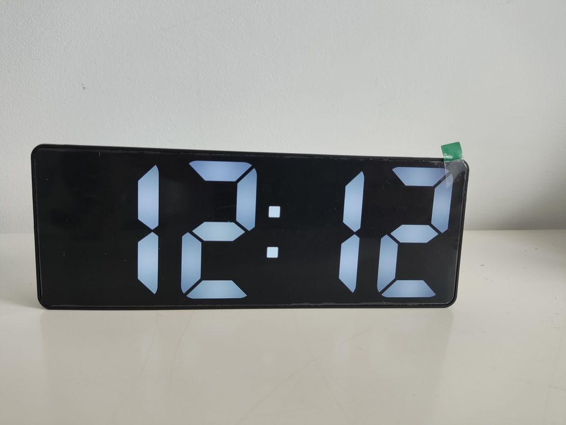 Relógio cabeceira (minimalista)