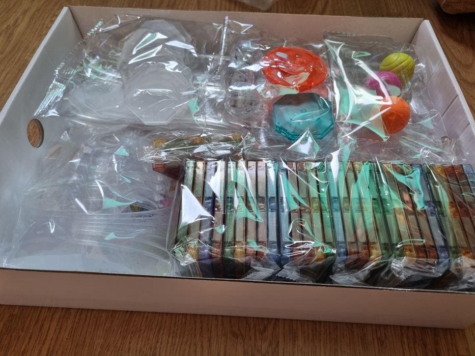 Klocki magnetyczne dla dzieci 3+ świecące 93szt.