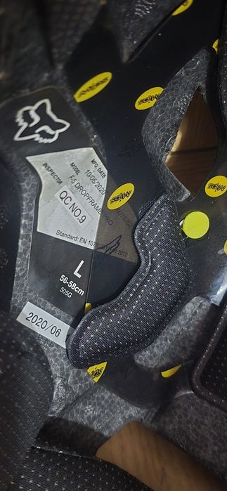 Capacete FOX Dropframe Pro