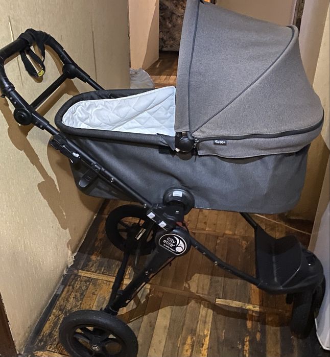 Продам коляску в хорошем состоянии