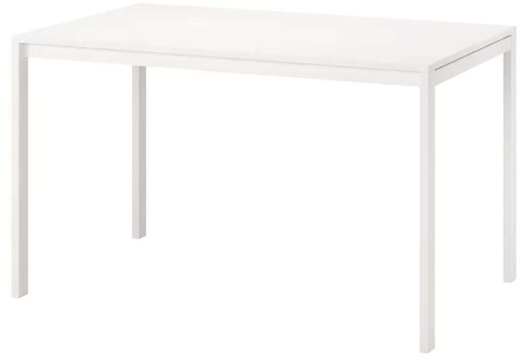 Mesa branca 125 x 75 cm