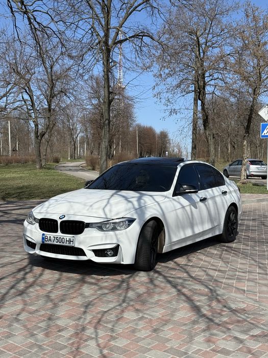 Продам BMW F30 328i 2015 Рестайлінг