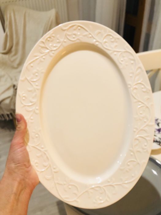 Duży półmisek Duo Hamingway- śmietankowy kolor-piękne tłoczenia