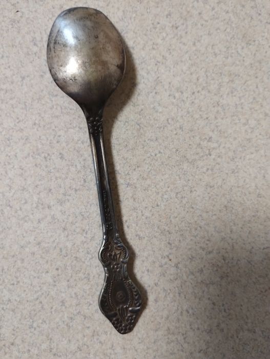 Сахарница с ложкой мельхиор.