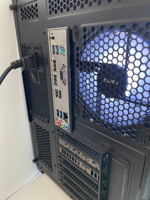 Топовий ПК! Гарантія! Asus RTX 3060 Ti Ryzen 5 5600X 16gb DDR4 M2 SSD!