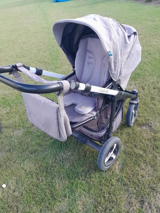 Wózek dziecięcy 2 w 1  Baby Design  spacerówka i gondola