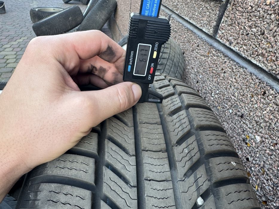 Колеса в зборі Шини з Дисками Hyundai ix35 215x70R16 зимові