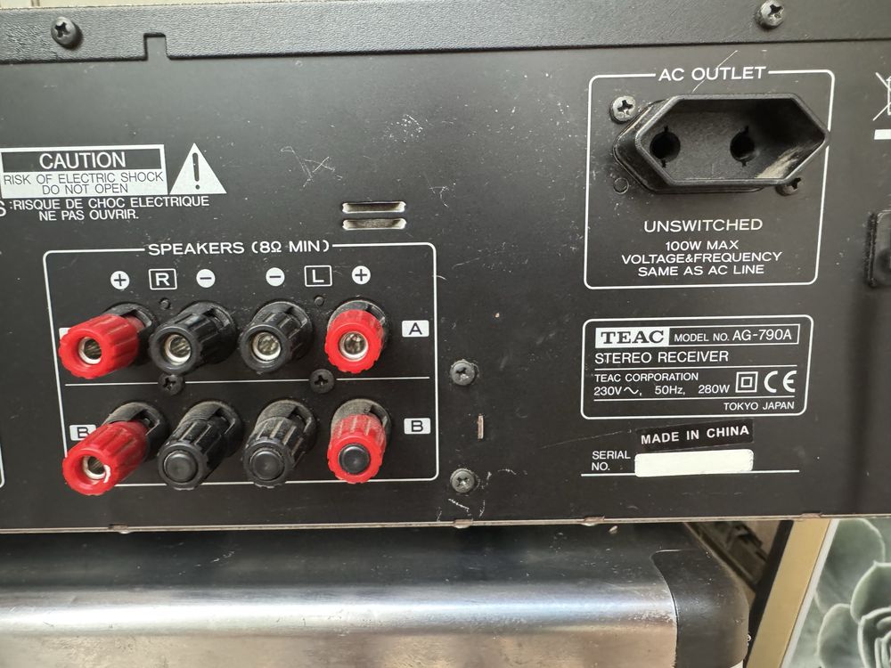 Amplituner Teac AG-790