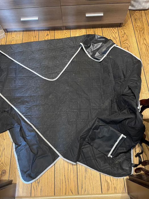 Mata ochronna do bagażnika