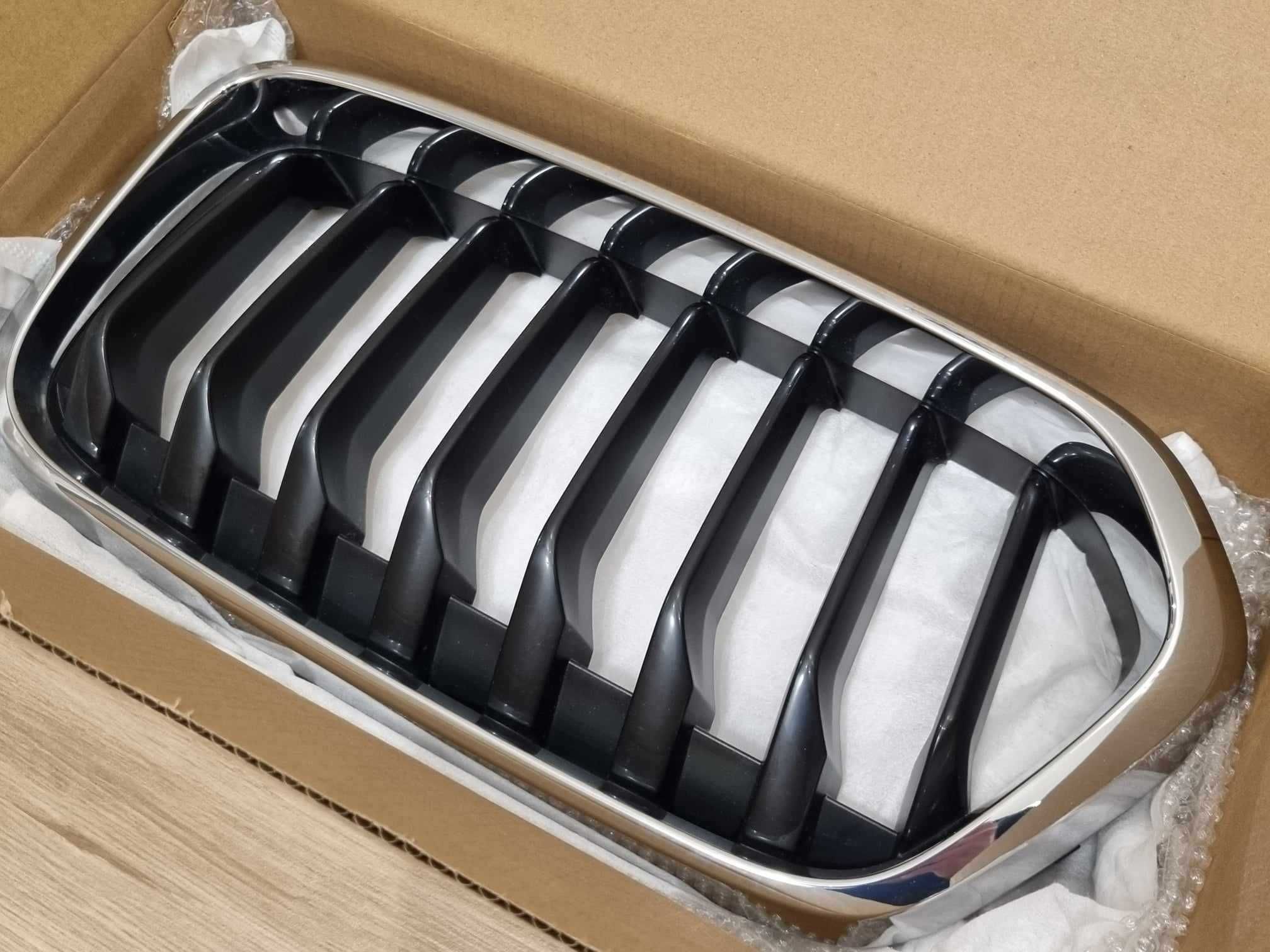 GRILL BMW X2 oryginalny Oryginał NERKI 2 SZTUKI jak NOWE F39 ZESTAW