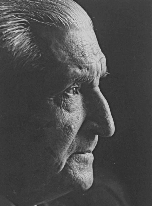 Armindo Monteiro vs. SALAZAR