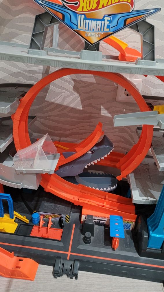 Pista do tubarão da Hotwheels