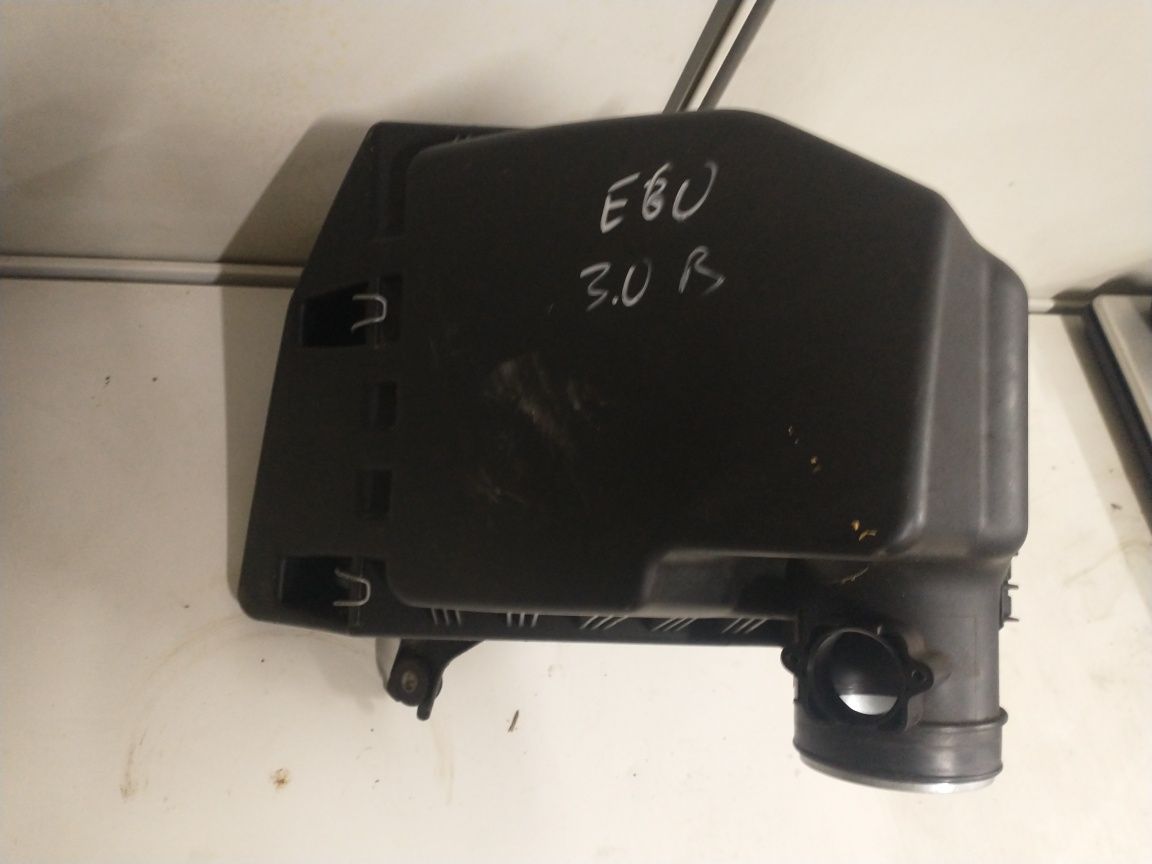 Obudowa filtra powietrza BMW E60 E61 530i M54 puszka